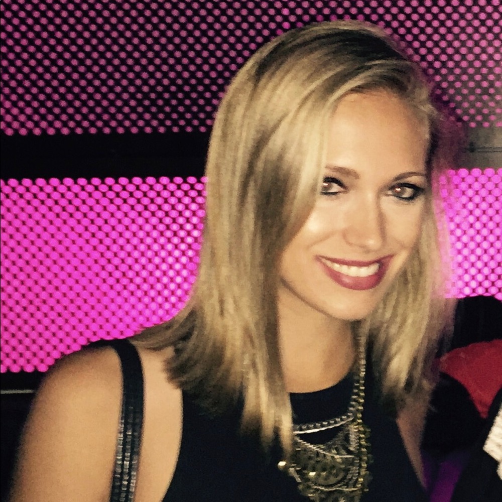 Meet your Posher, Elizabeth